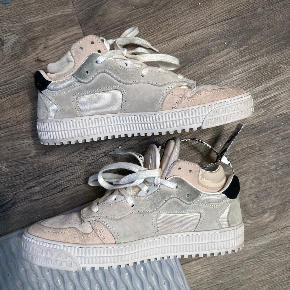 Off-White Offcourt Floating Arrow 3.0 - Picture 2 of 9